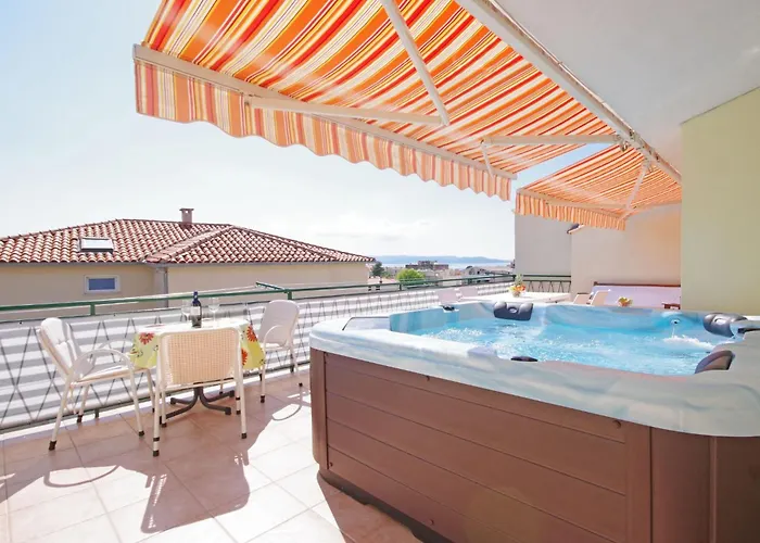 Mit Drei Schlafzimmern- Whirlpool Und Meerblick By Interhome Апартаменты