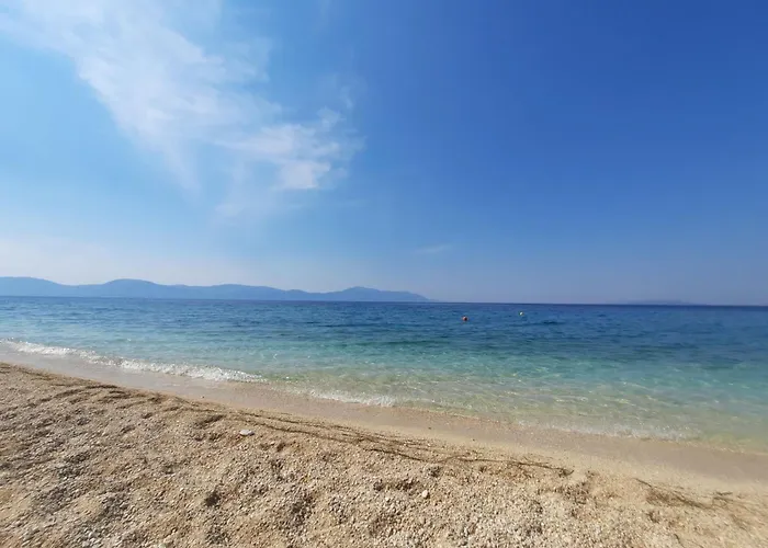 Mit Drei Schlafzimmern- Whirlpool Und Meerblick By Interhome Апартаменты Макарска